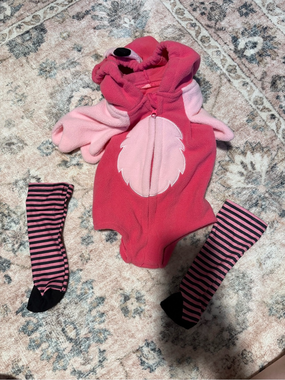 Costume